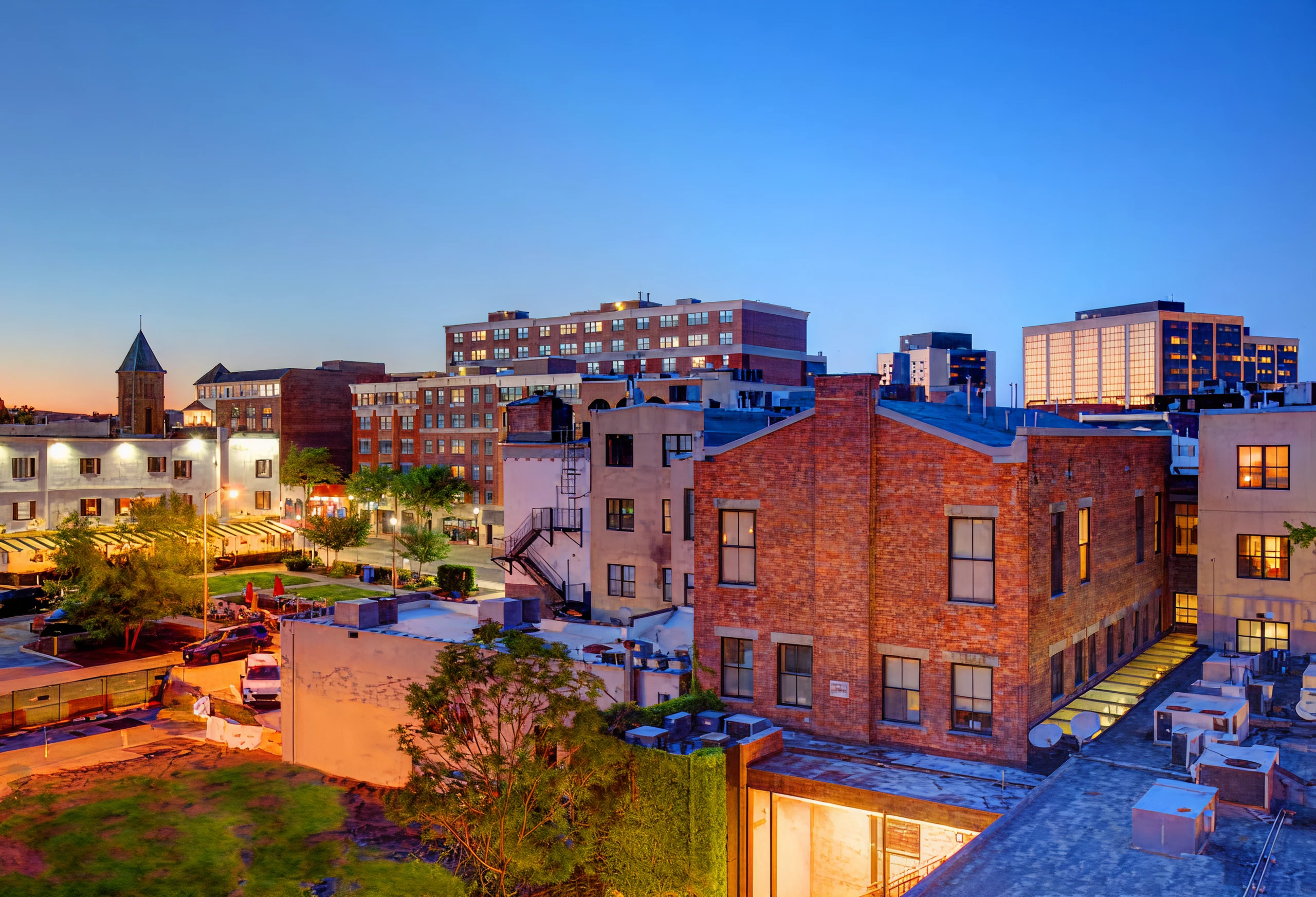 Photo of a study hall area with desks and people studying.